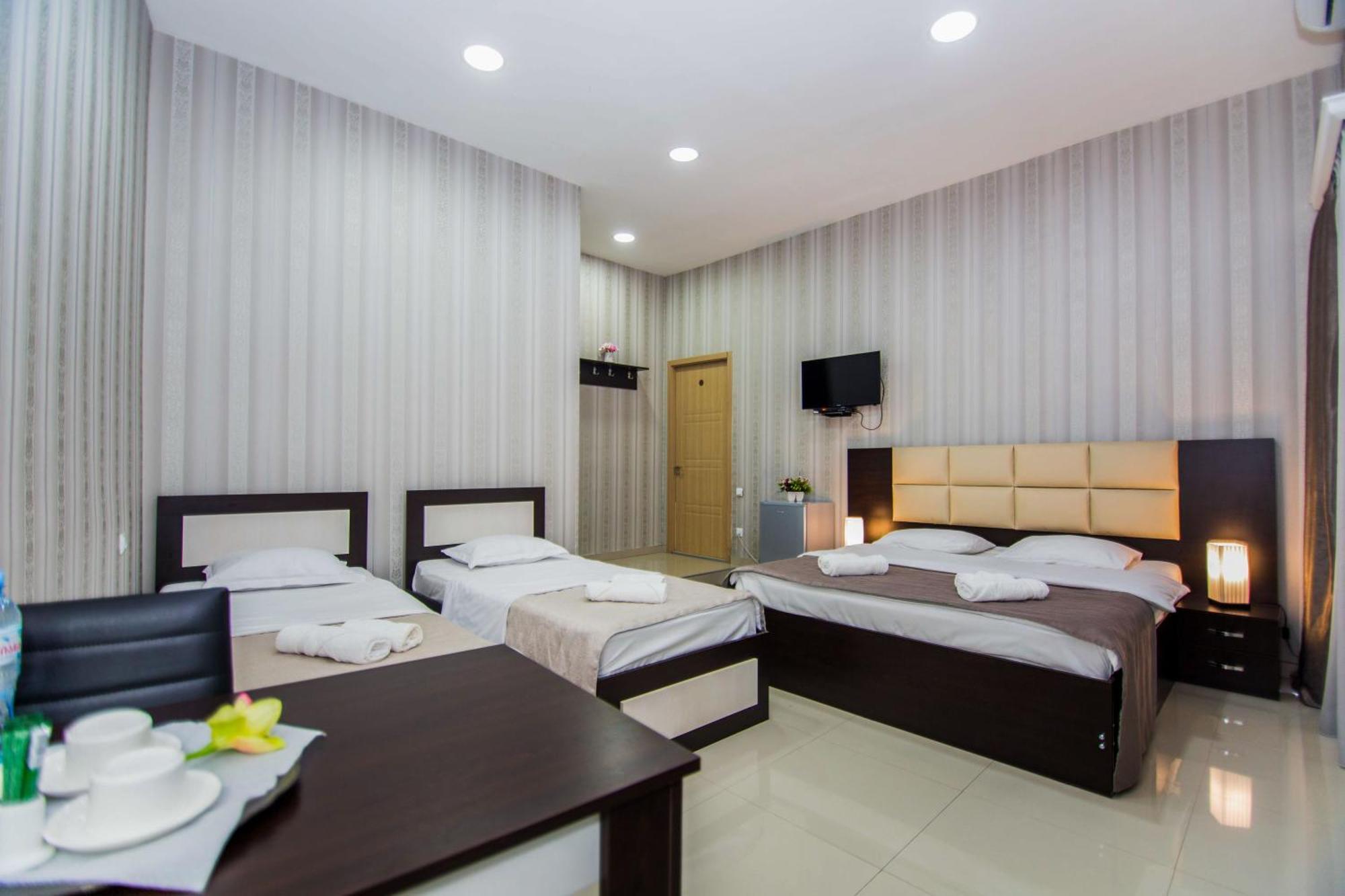 Hotel Care Inn Tbilisi Bagian luar foto