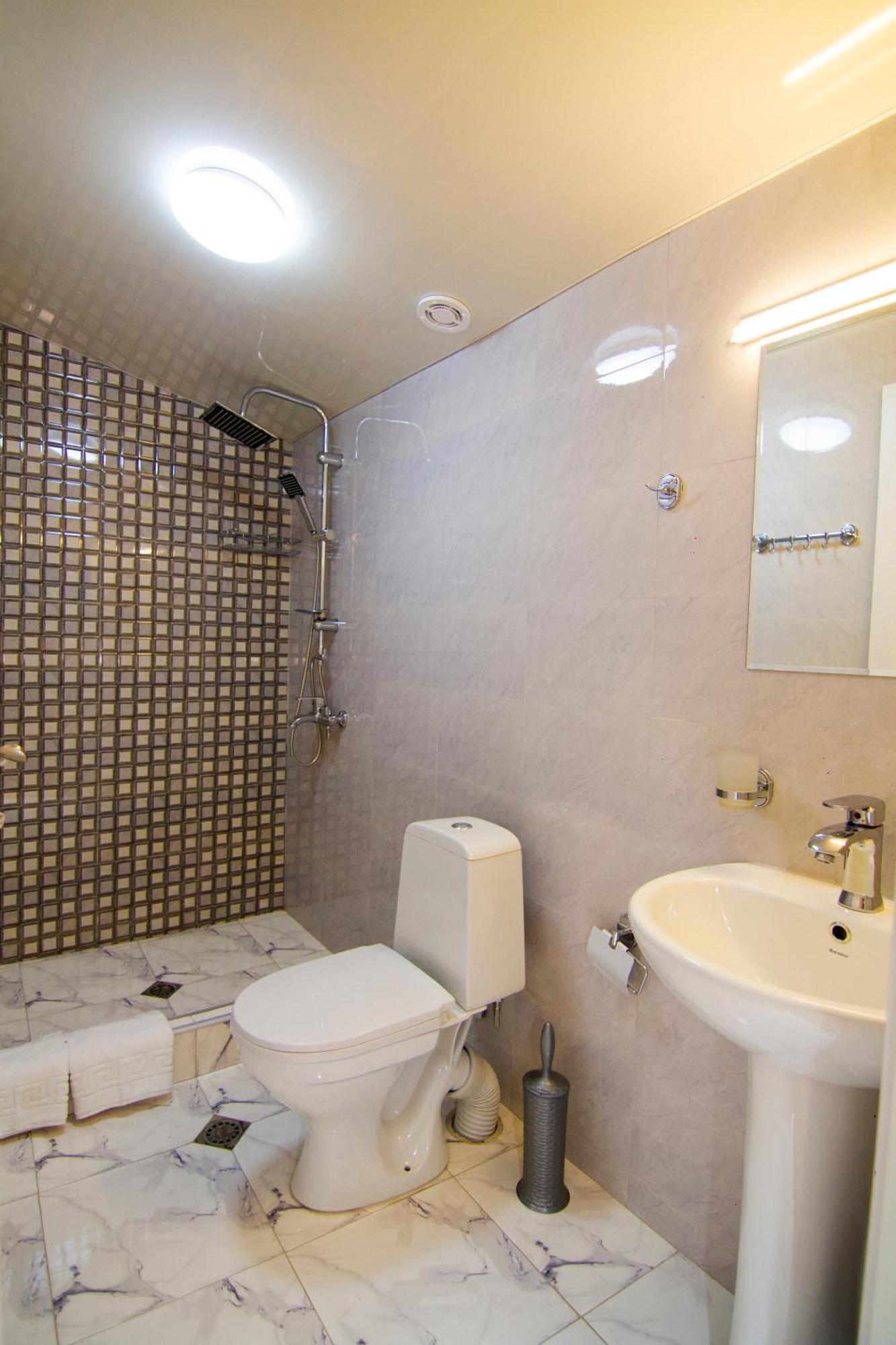 Hotel Care Inn Tbilisi Bagian luar foto